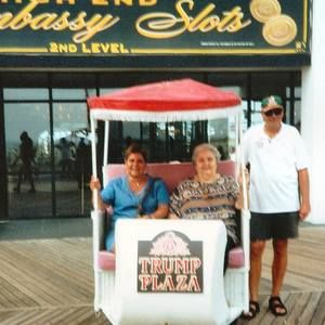 Meet your Posher, Dee